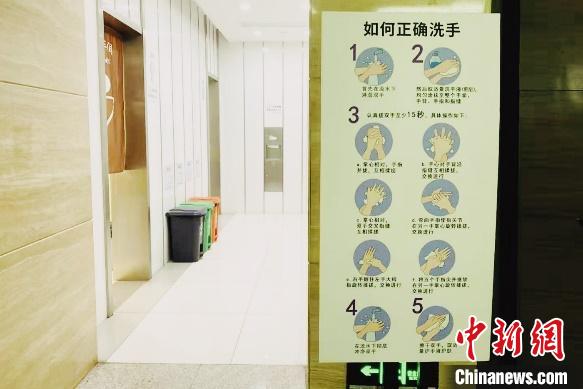 湖南卫视元宵晚会更名“元宵一家亲”取消现场观众 小新 摄 湖南卫视元宵晚会更名“元宵一家亲”取消现场观众 小新 摄